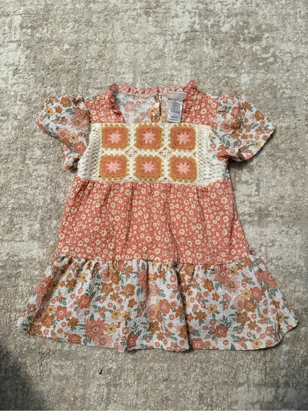 Little Lass Peach Floral Crochet Panel Short Sleeve Top size 6